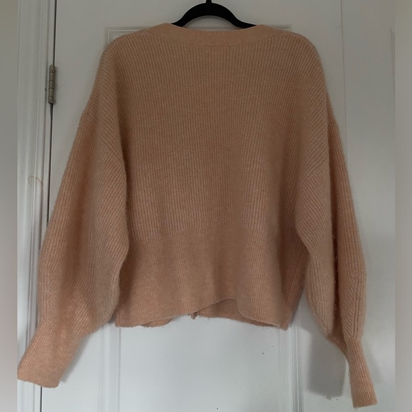 H&M pink wool button up cardigan. - Picture 2 of 4